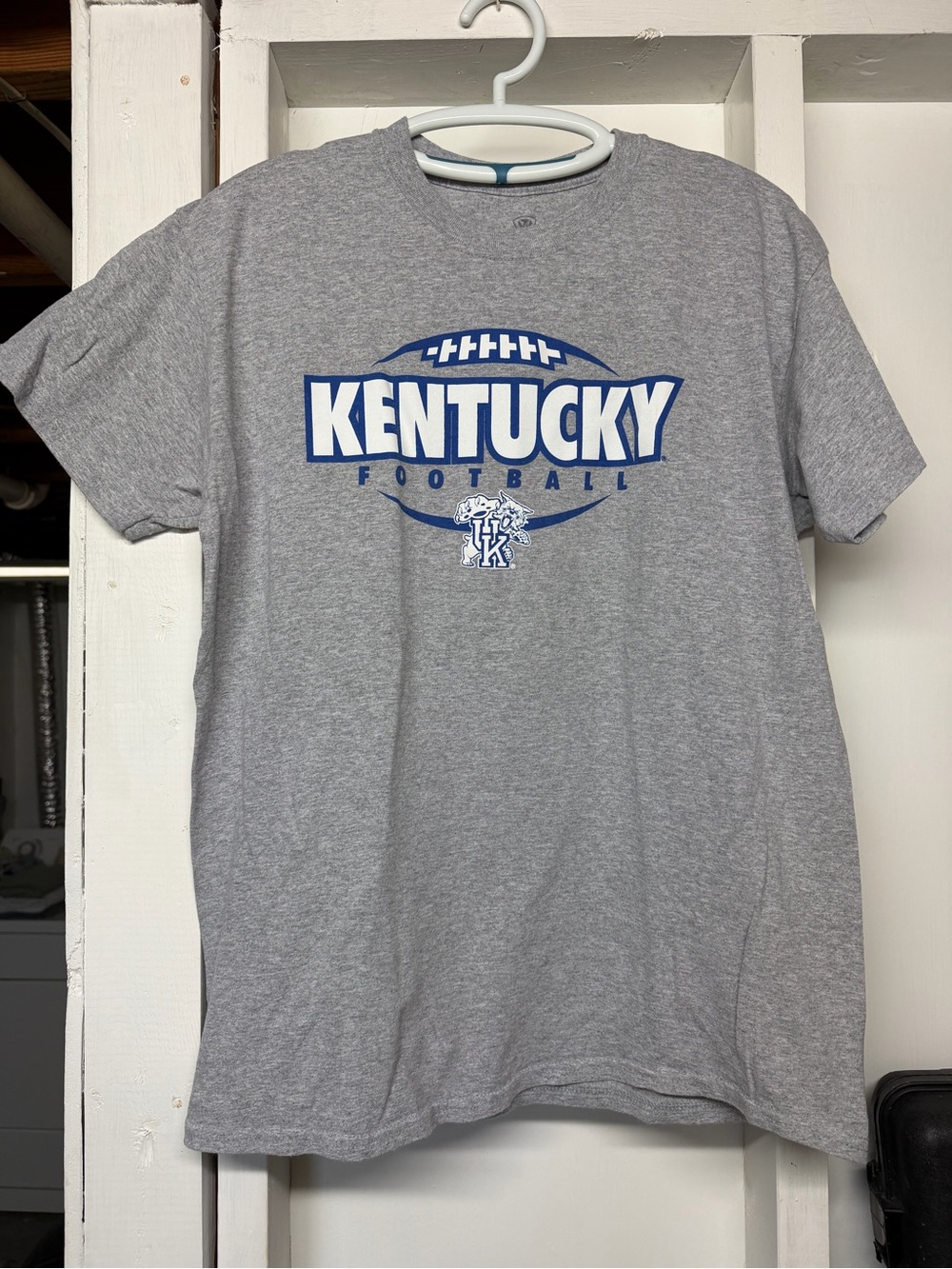 Kentucky Football Mens Large Gray Graphic Tee Great Condition